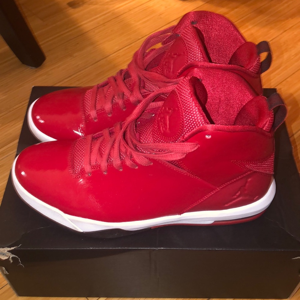 Jordan Air Imminent red